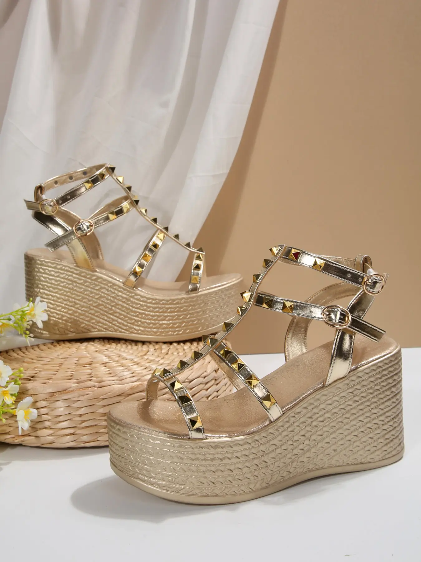 French Style Small Elegant Minimalist Sandals for Women, Summer Outdoor Wear, Height-Boosting Thick Sole, Soft Waterproof Platform, Ultra-High Heel, Comfortable Footwear
