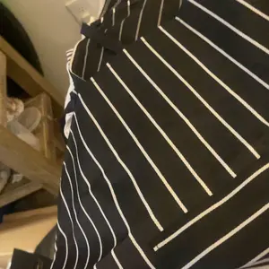 【Ready stock】Kitchen Cooking Aprons for Women and Men Adjustable Chef Apron with Pockets 2 PCs Multicolor，2 Pack Apron - Unisex, Adjustable Bib Kitchen Apron, Cooking Apron, Aprons for Women Men with Pockets, Chef Aprons Strap Cleaning White Black&Brown t