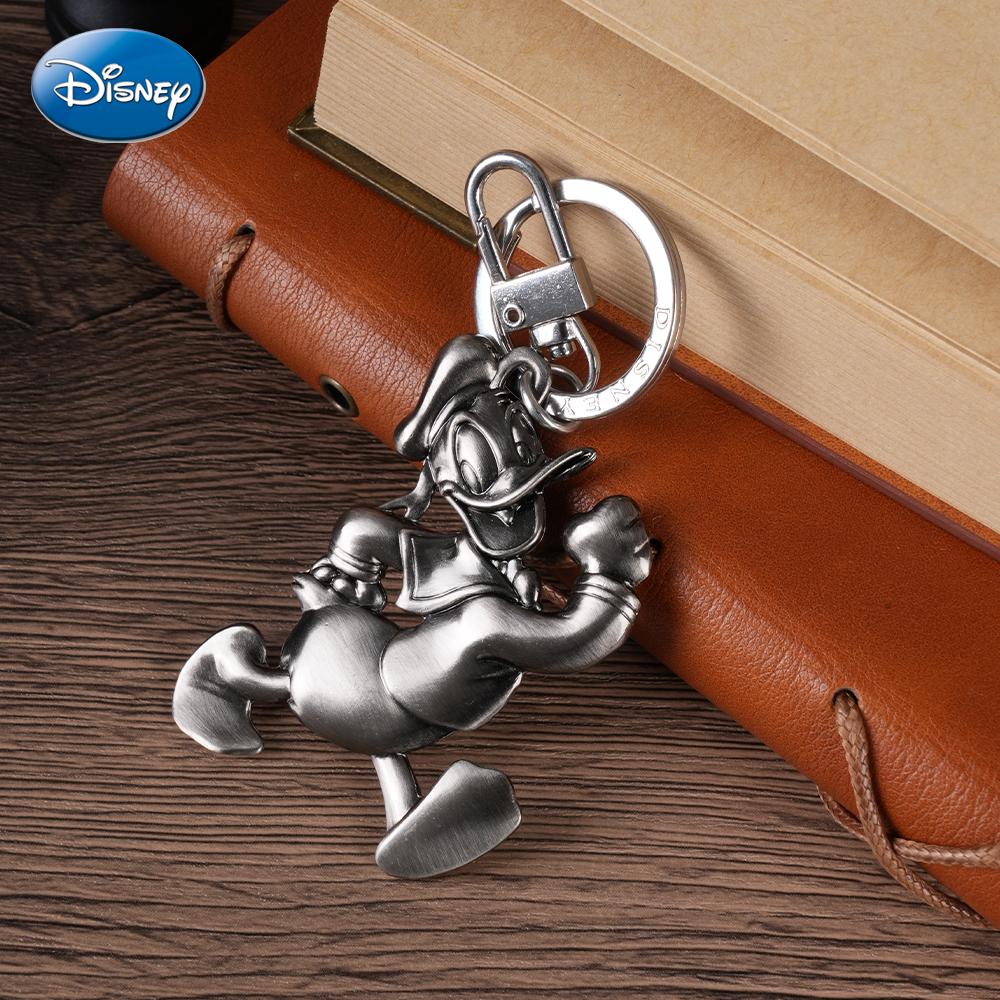 1PC Disney Keychain Officially Licensed Collectible Cute Animal Anime Mickey Daisy Duck Donald Duck Goofy Minnie Keyring Backpack Decoration Car key Pendant Desk Ornament Anti-Rust Exquisite Alloy Enamel Gift