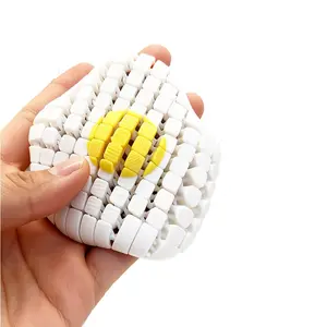 1Pcs 3D Printed Articulated Fried Egg Stress Reliever – Movable Joints, Creative Desktop Fidget Decor – Perfect for Office Desk & Home – Fun Gift for Adults & Teens