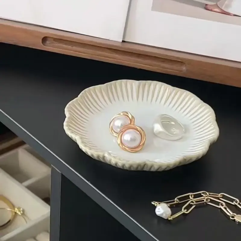 Ceramic Jewelry Tray, Decorative Display Stand for Rings/earrings/bangles, Earring Holder Organizer, Accessory Holder, 11cm Elegant Gift Box, Perfect for Women's Birthdays/holidays, Home Organizer Storage