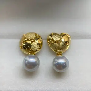 Madama Seawater Pearl Earring 8-9 mm