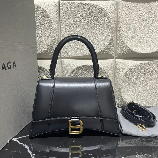 Pre-owned Balenciaga Cow leather Shoulder Bags 9.02'' R3039 Shoulder Bag C14044638353 0123 T1 Chloe