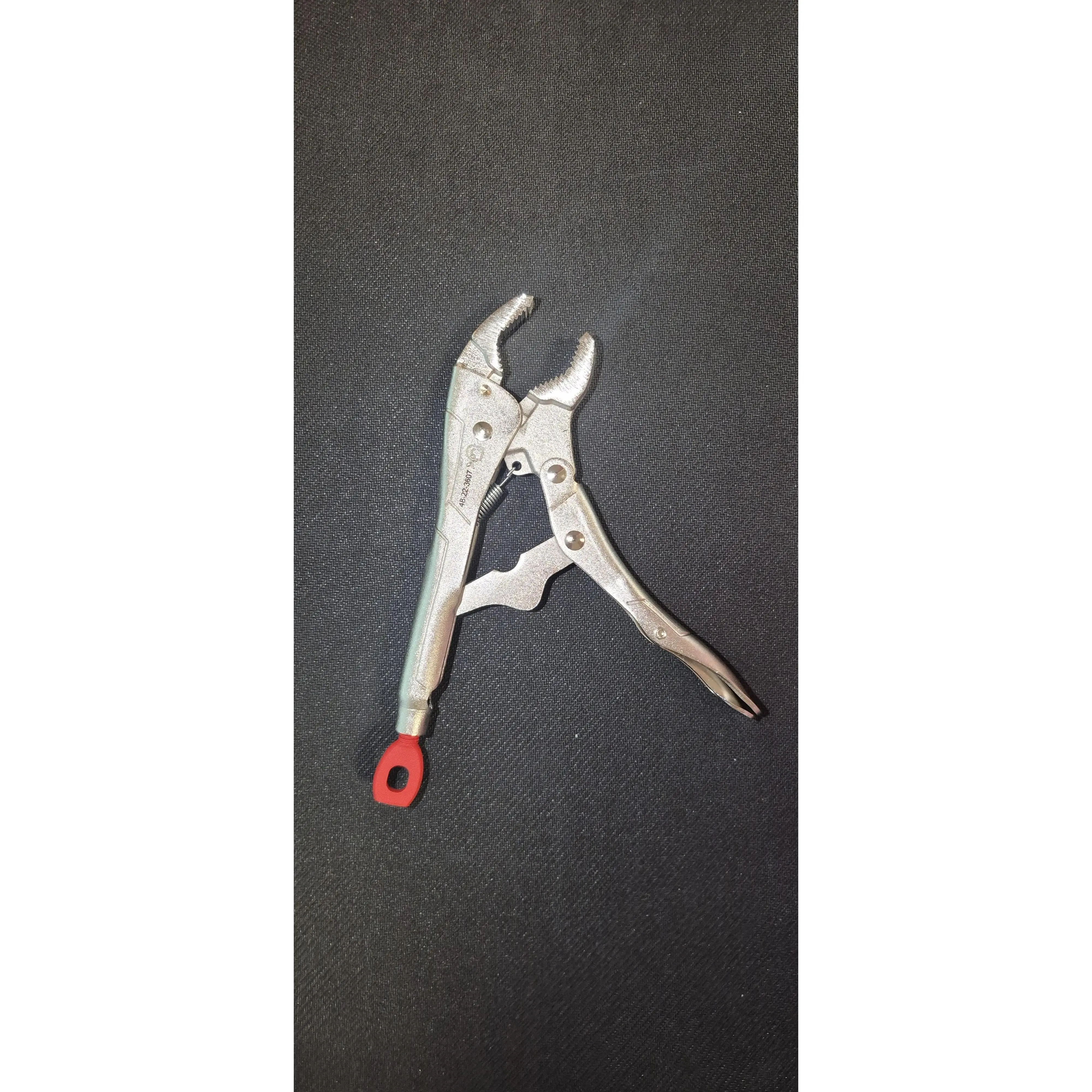 Milwaukee 48-22-3607 7" Metal Curved Jaw Locking Pliers, Heavy-Duty Hand Tool for Industrial & Home Repairs