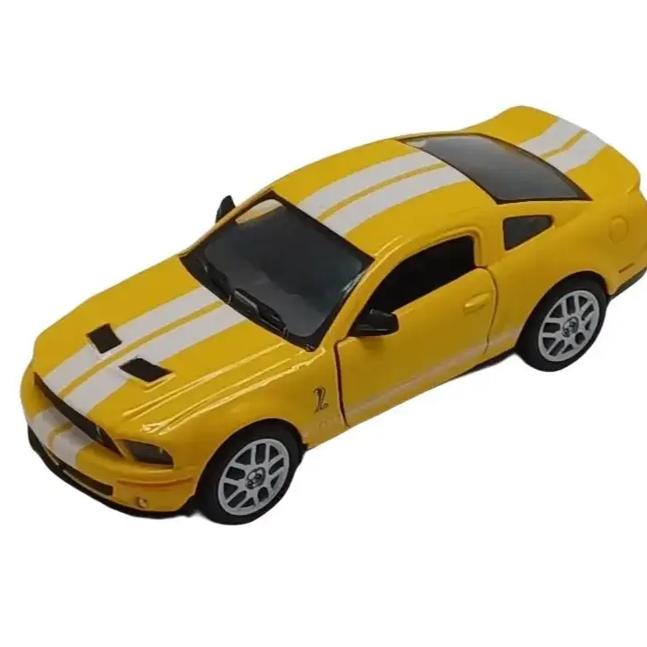 5" 2007 Shelby GT500 Ford with Stripes 1:38 Scale (Yellow) Doors Open and Close Rubber Tires