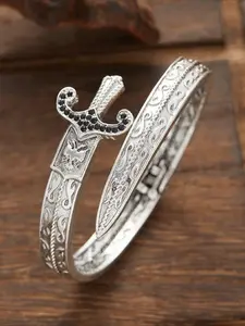 Retro Classic Creative Sword Shaped Bracelets for Men and Women Fashion Personality Exquisite Open Bracelets Party Jewelry Gifts