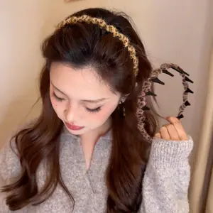 Wider Version Wave Hair Hoop with Teeth – Non-Slip Headband for Face Washing Holds Bangs & Flyaways Volume Hair Tool Fluffy High Crown Hair Accessory Leopard Print / Amber