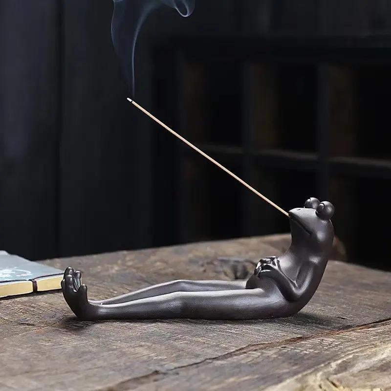 Resin Inverted Incense Burner Frog Shape, Decorative Home Aromatherapy Support, Unique Craft for Relaxation and Serenity