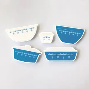 Snowflake Blue Pyrex Magnets, Snowflake Garland, Blue Pyrex Fridge Magnets, Retro Kitchen Decor, Vintage Pyrex Gifts
