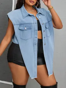 Plus Size Women's Denim Jacket with Button Front Pockets, Split Design, Casual Fashion Outerwear, Spring & Fall Wear, Comfortable Fit