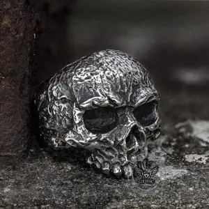 GTHIC Vintage Rugged Stainless Steel Skull Ring Punk Personalized Jewelry for Men Daily Wear