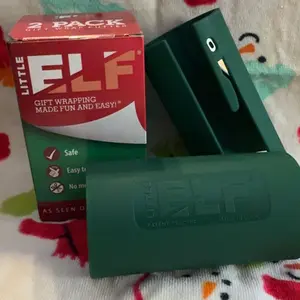 Product Review of Little Elf Gift Wrap Cutting Tool (2-Pack) - As Seen on Shark Tank - Easy and Safe Wrapping Paper Cutting Tool from W**d D**s