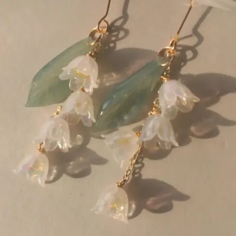 Tulip Leaf Women's Romantic Style Earrings, Pearl Glossy Flower Shape Long Fringe Fashion Earrings, Elegant Jewelry, Fashion Jewelry Party, Fashionable Earrings