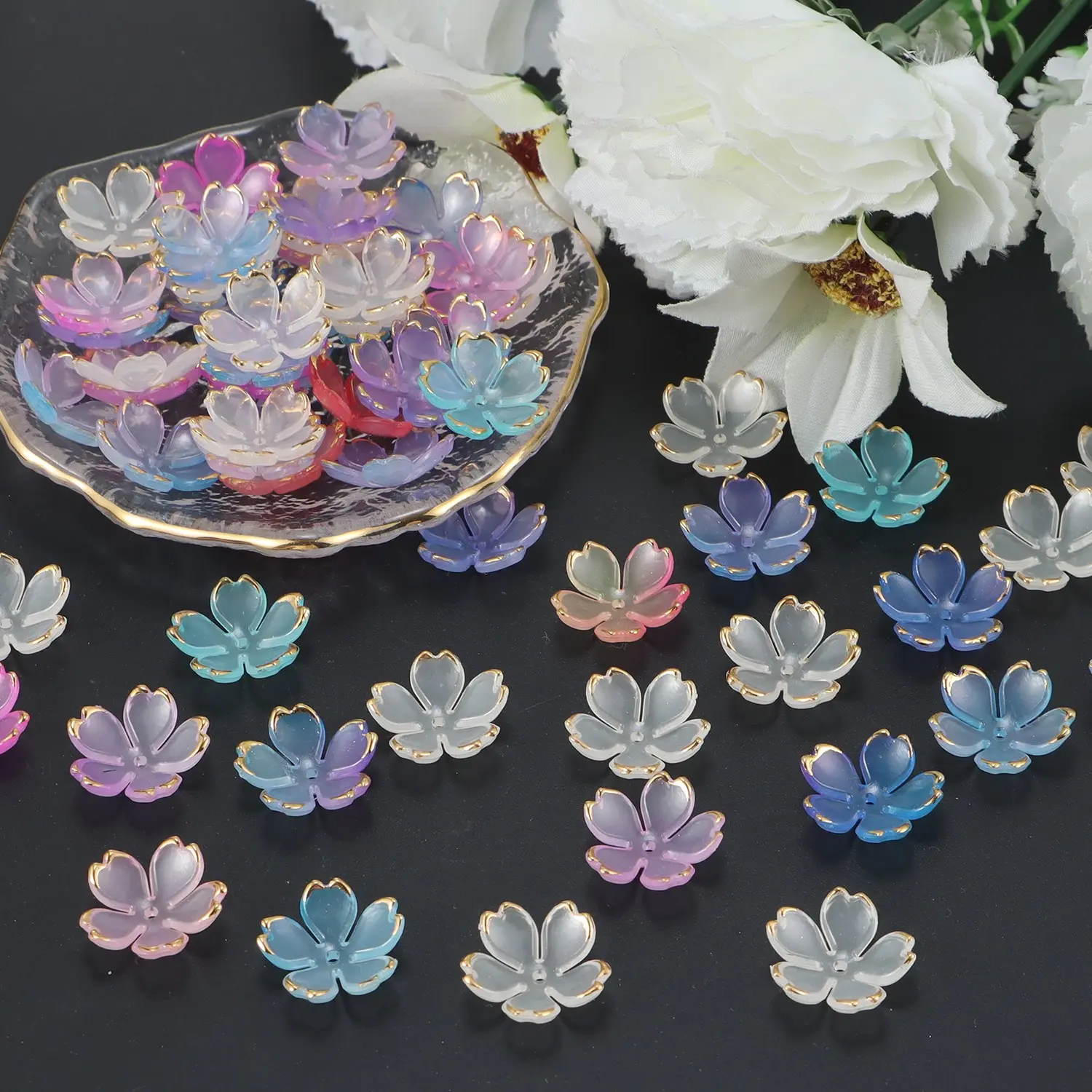 50pcs Bag Resin Beads with Holes, DIY Mix Beads, Sakura Design for DIY Jewelry Making, Beading Making, Beads for Crafts, Jewelry Making Supplies, Perfect for Bracelets & Necklaces Decoration