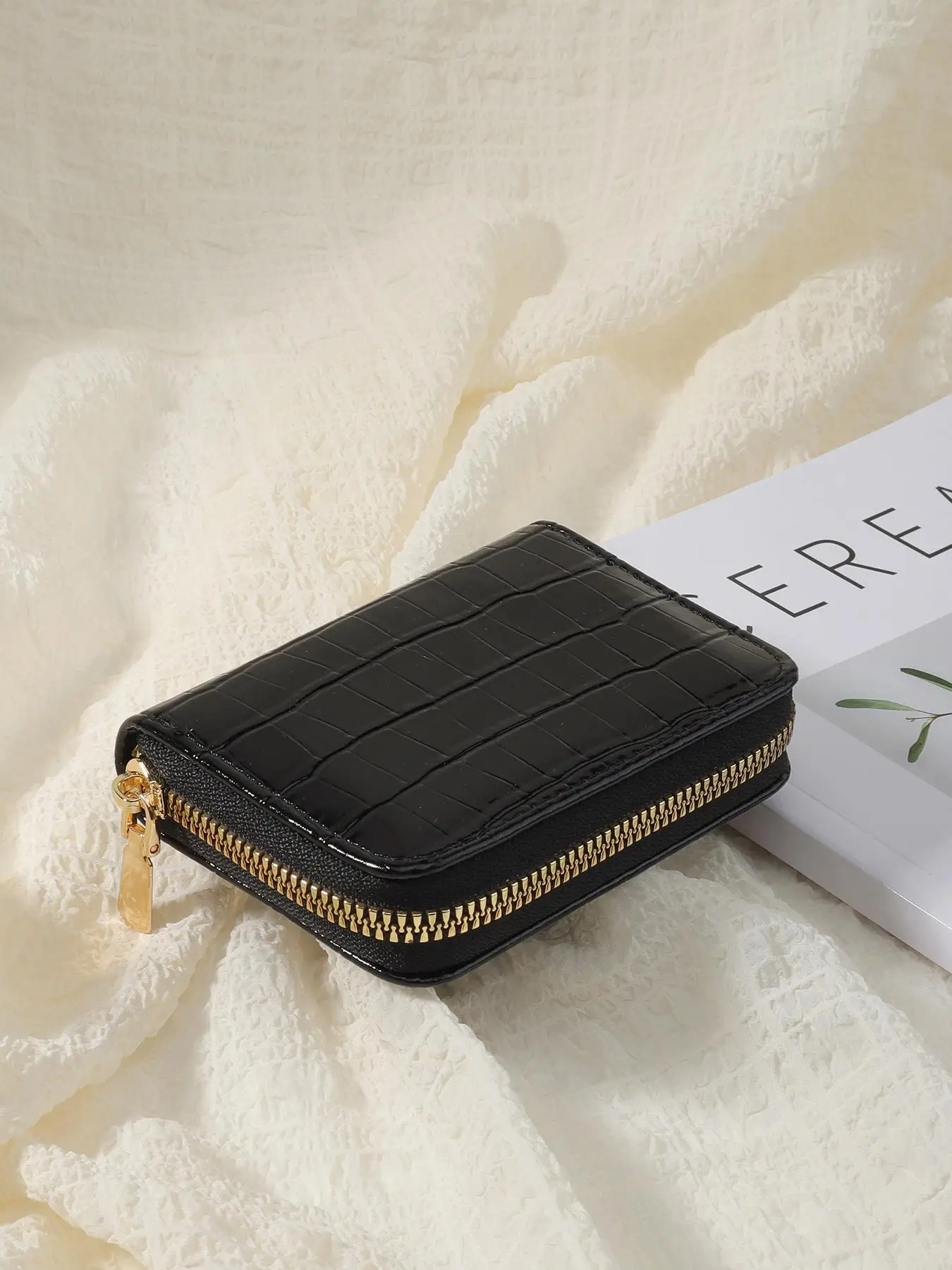 1 Piece Women's Simple Design Plain Crocodile Embossed Pu Leather Zipper Short Wallet, Multi-card Slots Cardholders for Daily Used