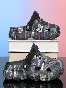 1 Pair of Men's 2-Wear Clog Sandals: Personalized Graffiti Color Matching, Anti-slip Thick Sole, Ventilation Hole Design + EVA Foaming Craft, Ideal for Men and Women's Daily Commute & Stylish Outfit