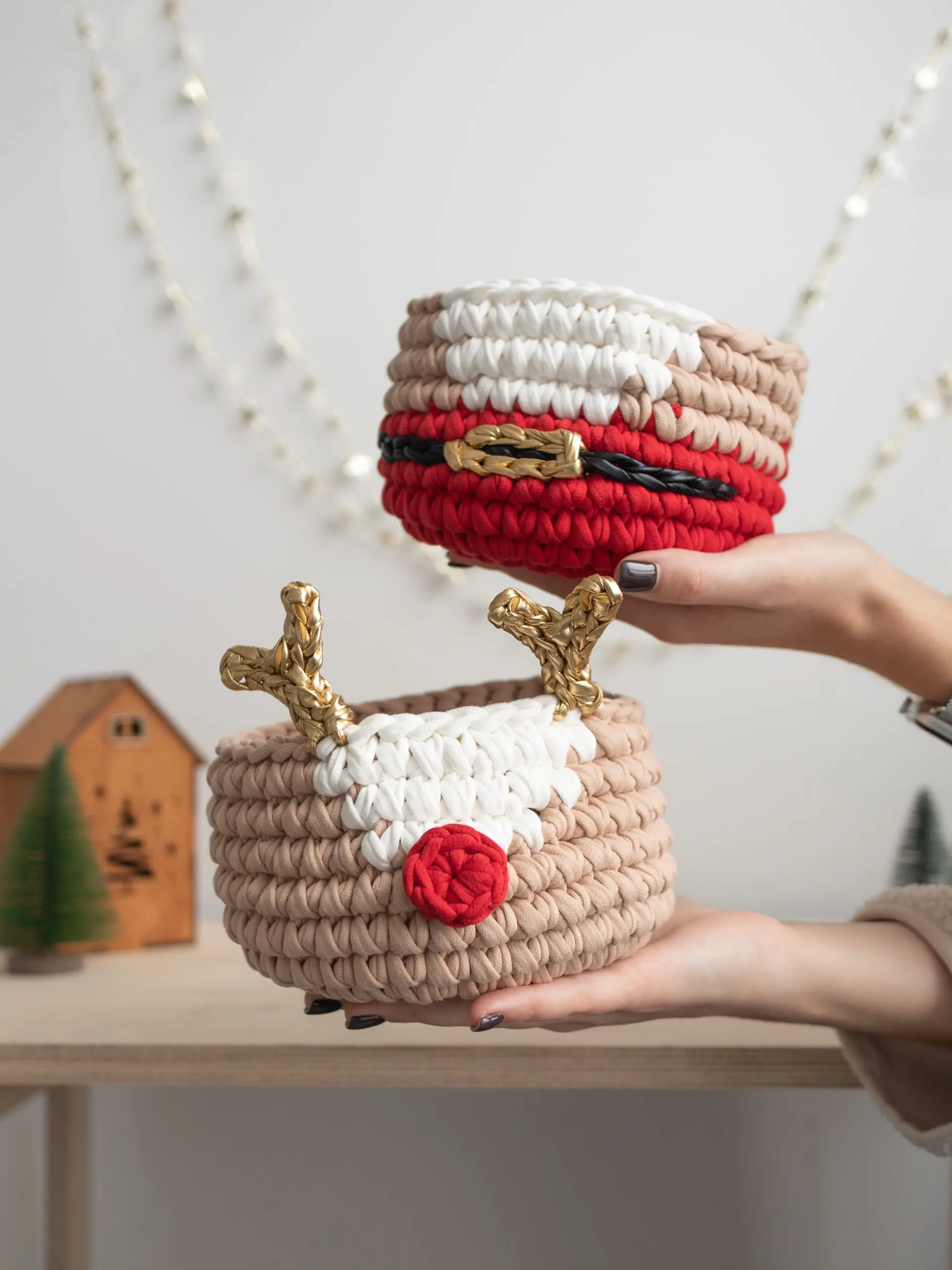 Christmas Deer and Santa Baskets | US Stock