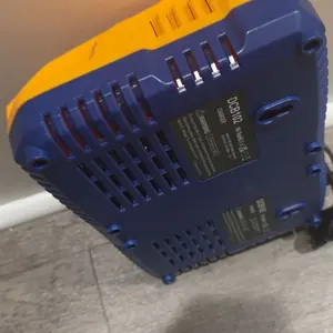 Product Review of Amityke DCB104 Replacement for Dewalt Multi-Battery Charger Station 4-Port Efficient Charging 12V 20V Batteries Dual USB Ports LED Indicator Portable Power Tool Accessories from M**l A**n