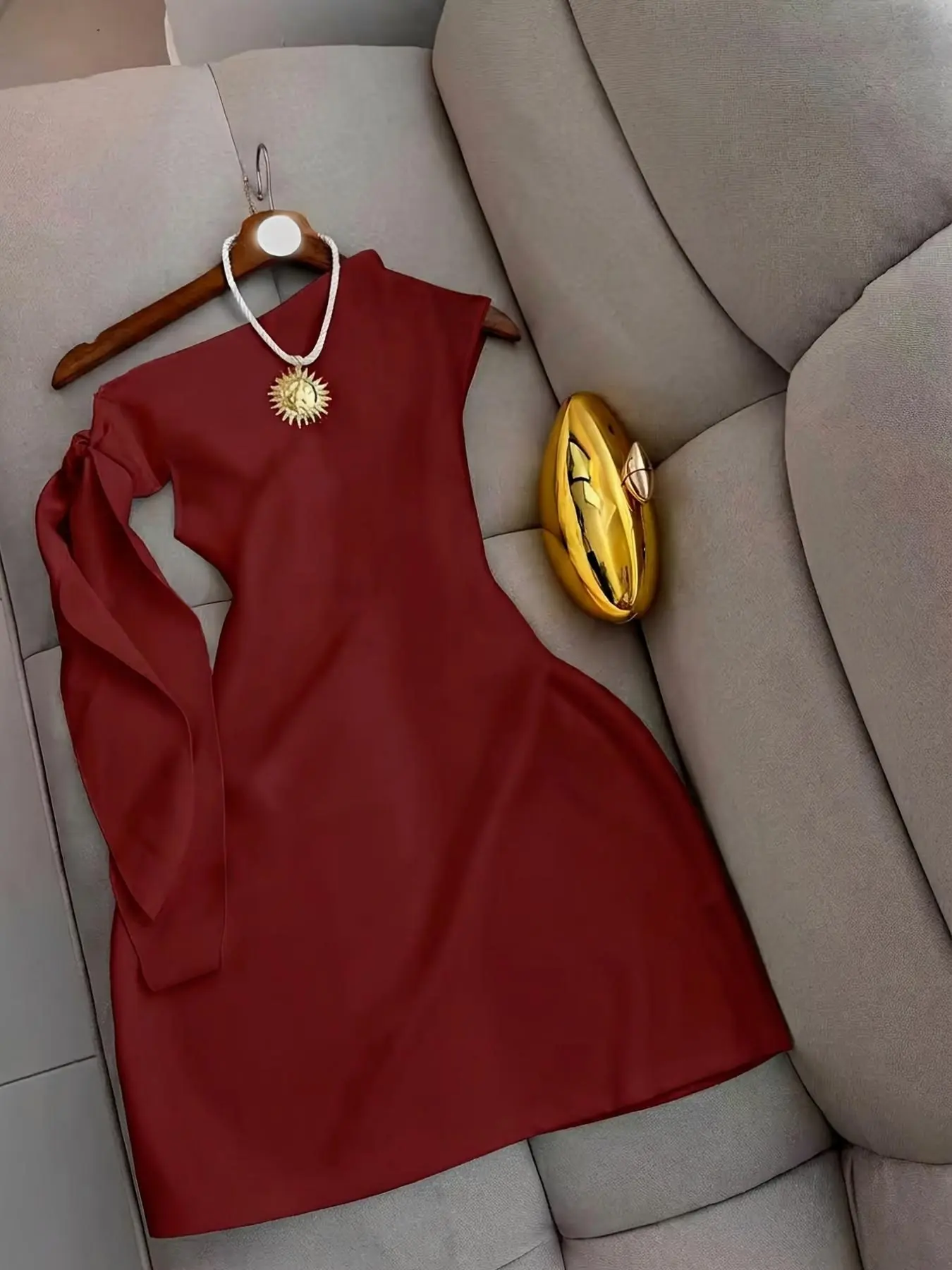 Women's Chic One-Shoulder Knitted Dress with Long Draped Shoulder Ribbon Tie, Slim-Fit Short Dress for Dates, Parties and Formal Occasions, Womenswear