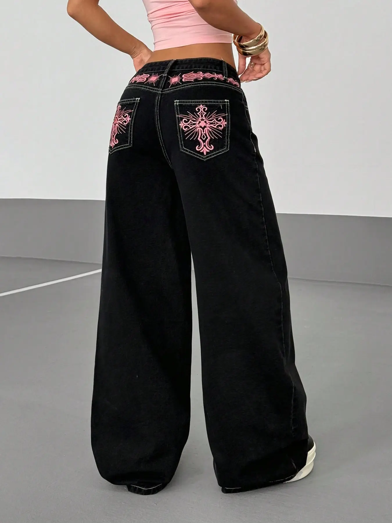 Sweet Cool Spicy Girl Style Back Pocket Cross Stitch Embroidery Wide Leg Pants, Vintage Streetwear Faded Denim Long Jeans, Trendy Fashion Womenswear Trouser, Denim Bell Bottoms, Denim Embroidered Jeans