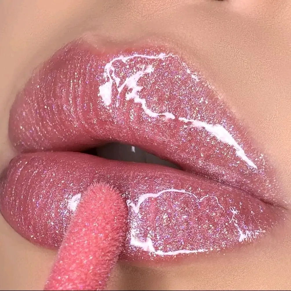 Tease Lip Gloss Tease Lip Gloss