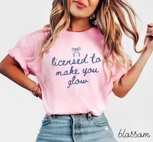 Esthetician Comfort Colors Shirt • Licensed To Make You Glow Tshirt • Coquette Skin Therapist Bow Work shirts • Esthetics School Graduation shirt