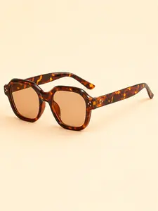 Vintage Leopard Print Large Frame Sunglasses, Metal Rivet Accents, Casual Fashion Accessory, All Seasons Wear, Stylish Patchwork Design, Trendy Styling Sunglasses