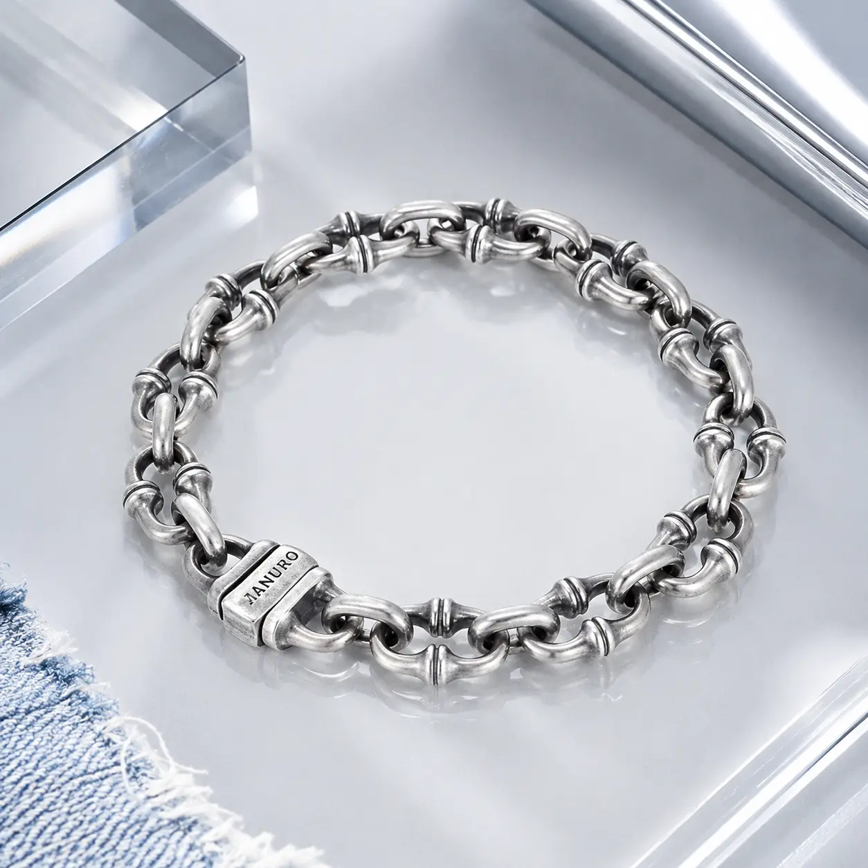 Silver-Plated Copper Y2K Chrome Link Bracelet, Chunky Unisex Streetwear Jewelry, Y2K Chrome Link Bracelet, Chunky Silver Link Bracelet, Y2K Streetwear Jewelry, Y2K Silver Bracelet for Women, Chrome Style Everyday Jewelry