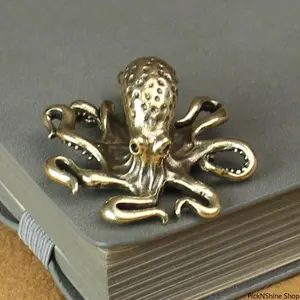 Antique Bronze Brass Octopus Figurine - Small Creative Fashion Accessory, Keychain, Room Coffee Table Home Decor Craft
