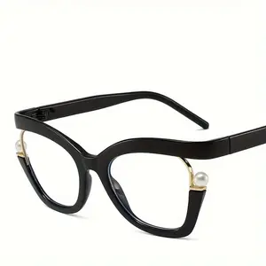 Women’s premium light‑luxury decorative glasses featuring a unique non‑rectangular frame design. Ultra‑lightweight rimless frames that don’t pinch the nose bridge, suitable for everyday wear, parties, and festive occasions. A stylish gift choice.