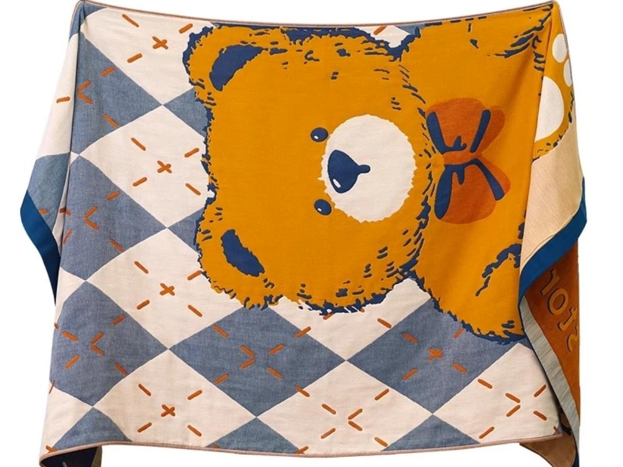 4-Layer Grade A Pure Cotton Gauze Multi-Functional Blanket Cute Cartoon Bear Design Ultra Soft Quick-Dry Large Size Breathable Bath Towel Blanket for Adults