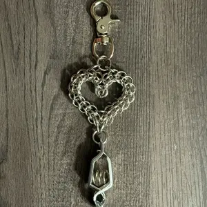 Heart Chain Clip