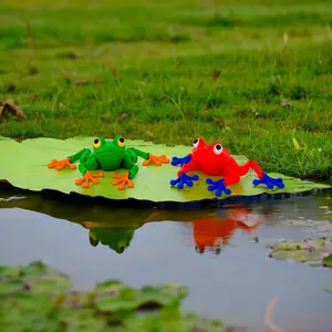 Articulating 3D Printed Frogs desk pet frog figurine meaningful gift modern desktop fidget toy lover gift desk figure cute craft Mini cute frog animal collectible gift desk accessory home desk fidget Customizable