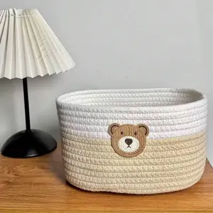 A single-piece woven storage gift basket with handles, Decorative storage basket, or storage bin with animal patterns. It can be used as a gift basket, and is also suitable for everyday home decoration, suitable for various holiday decorations, birthd