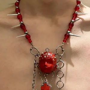 Vintage Red Blood Glass Doll Head Beaded Necklace Adult Fashion Accessory Iced Out Jewelry