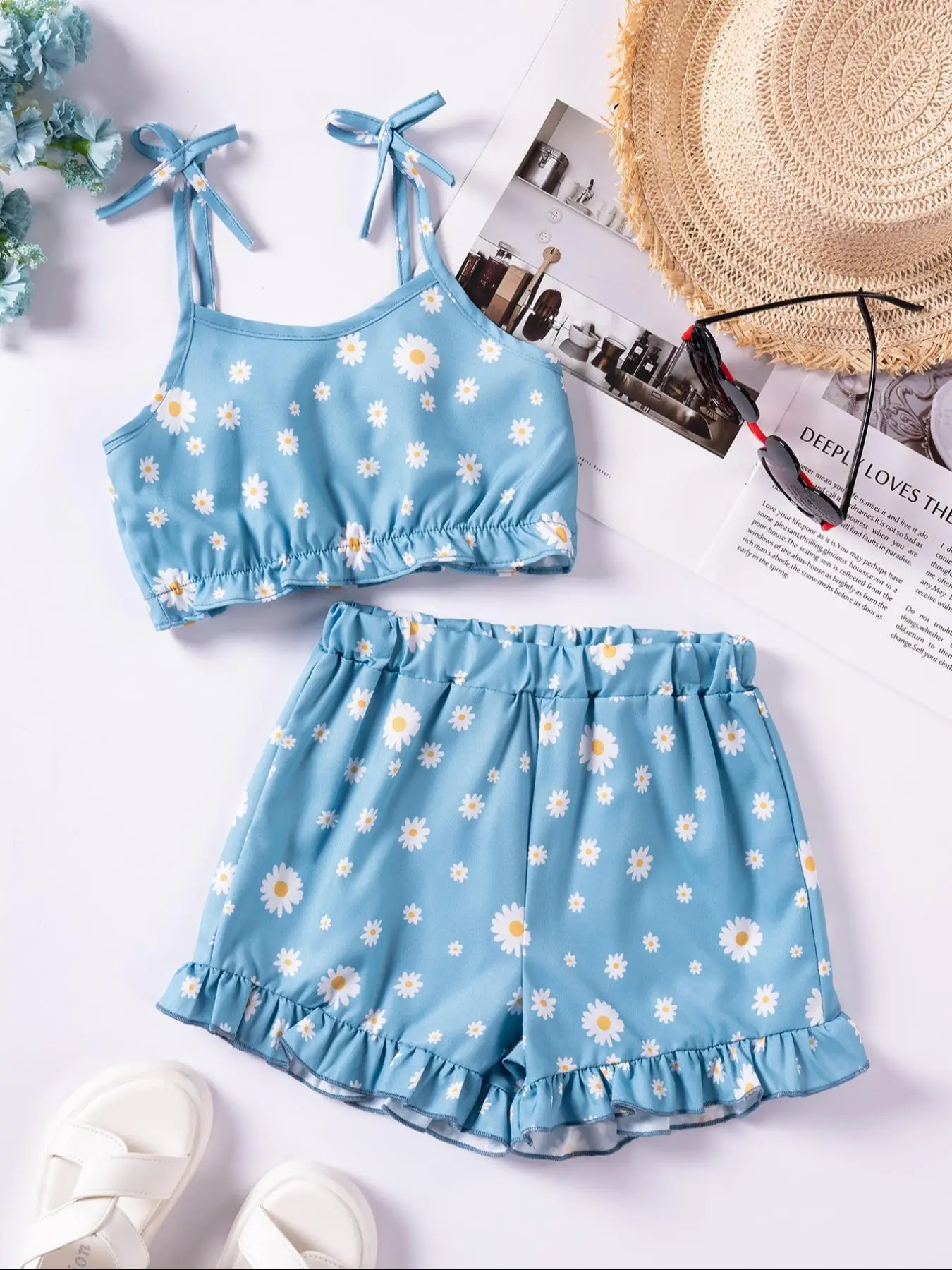 Girl's Ditsy Floral Print Crop Tank Top & Shorts Two-Piece Set, Casual Sleeveless Top & Shorts for Summer, Kids Clothes for Daily Wear