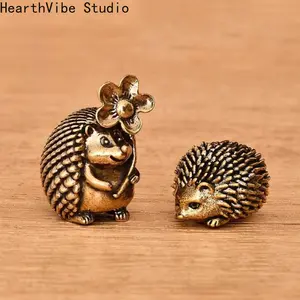 Pure brass simulation little hedgehog ornament hand handle piece tea pet desktop antique copper ware copper carving small animal craft jewelry