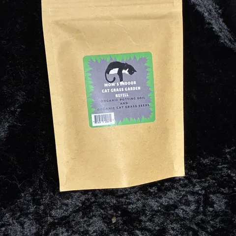 Mom's Indoor Cat Refill for your Cat Ball - Never throw away Plastic Just reuse it
