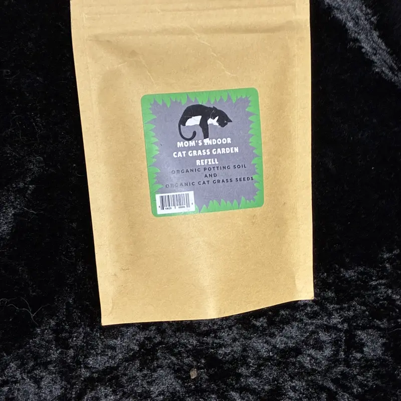 Mom's Indoor Cat Refill for your Cat Ball - Never throw away Plastic Just reuse it