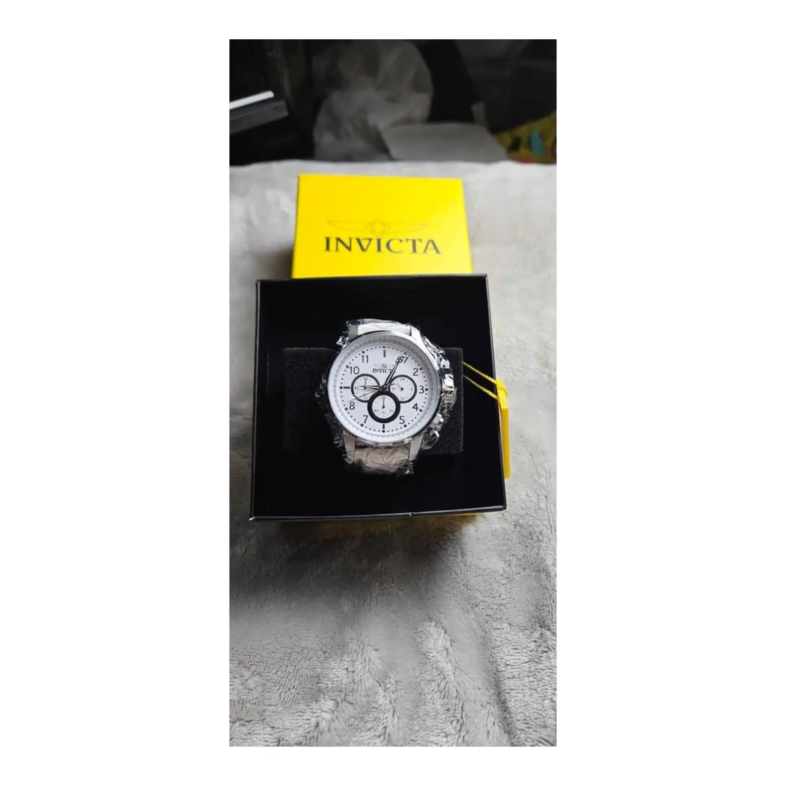 Invicta Men’s Chronograph Watch 24083 – White Dial – 100M Water Resistant – New