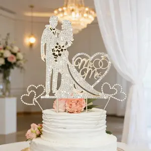 3 Piece Set Mr and Mrs Cake Wedding Decorations, Rhinestone Metal Heart Cake Picks, Crystal Heart Diamond Bride Groom Anniversary Party Decor, Shiny Wedding Cake Decor, Rhinestone Wedding Cake Accessories