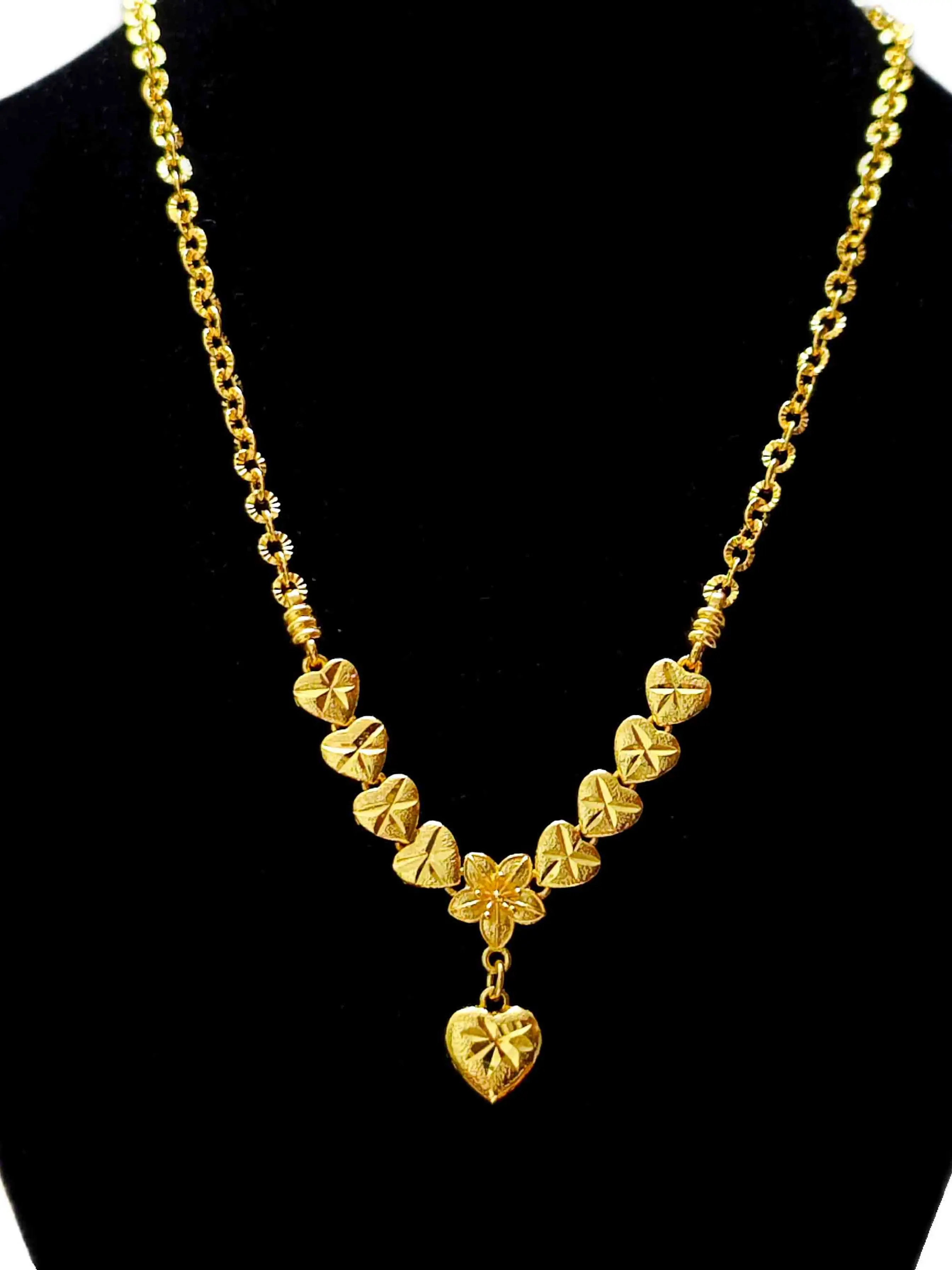 Luxury Fashion Gold Plated Charm Pendant Necklace Fine Jewelry Women Ladies Female Heart Shaped Necklaces Accessories Love Heart Necklace
