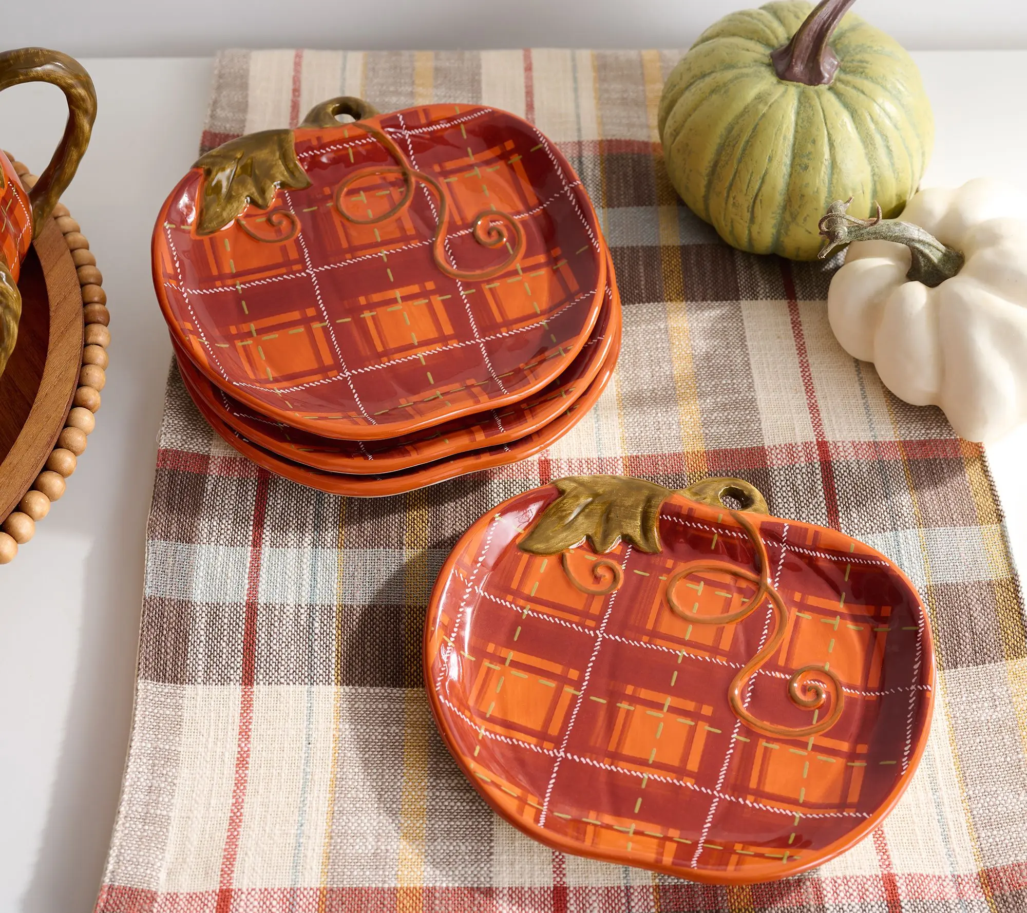 Set of 4 Ceramic Pumpkin Plates by Valerie Set of 4 Ceramic Pumpkin Plates by Valerie