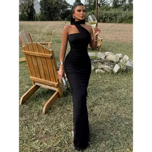 Elegant Off-Shoulder Strapless Bridesmaid Dress - Long Sleeveless Bodycon Mermaid Gown with High-Low Hem, Solid Color for Weddings & Formal Events, Wedding Guest Attire, Sophisticated Craftsmanship