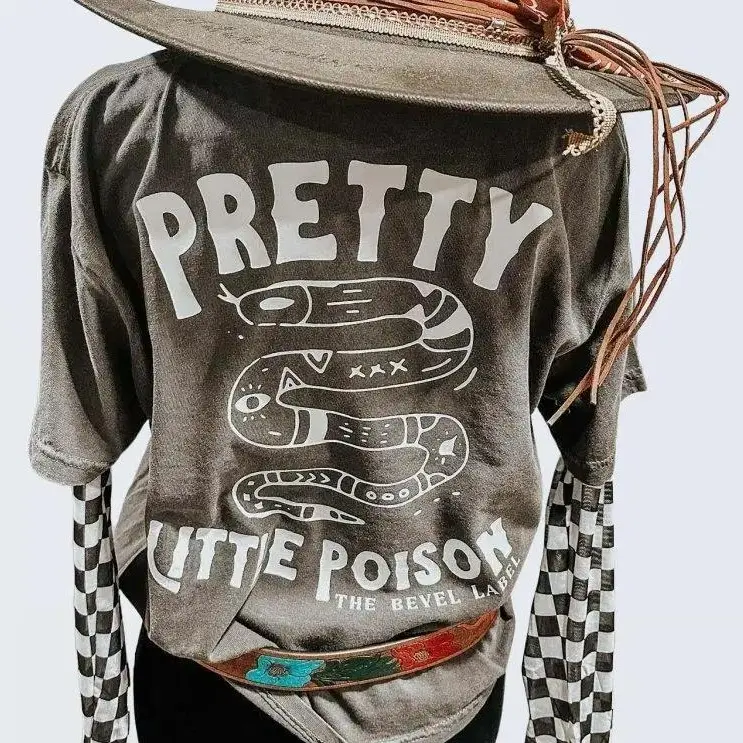 Women's Western Graphic Tee, Edgy 'Pretty Little Poison' Cowgirl Print T-Shirt, Casual Short Sleeve Concert Top with Round Neck, Casual Fashion Shortsleeve