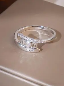 New Fashionable Simple Mom Letter Ring, Elegant Zircon Jewelry for Women, Perfect Gift for Mother's Day, Birthday, Christmas