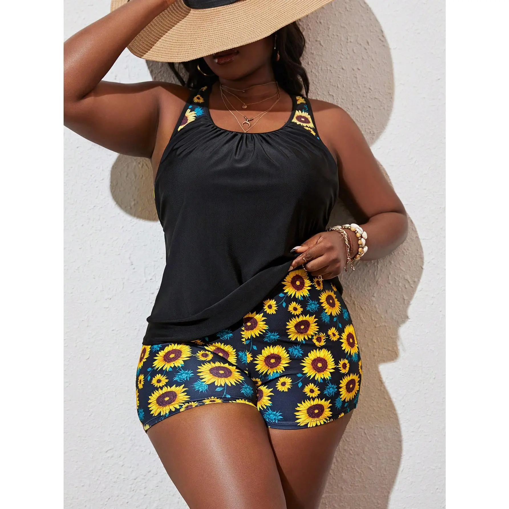 Women's Plus Size Tankini Swimsuit, 2-Piece High Stretch Set with Ruched Sunflower Print Top and Boy Shorts, Tankini Swimsuits