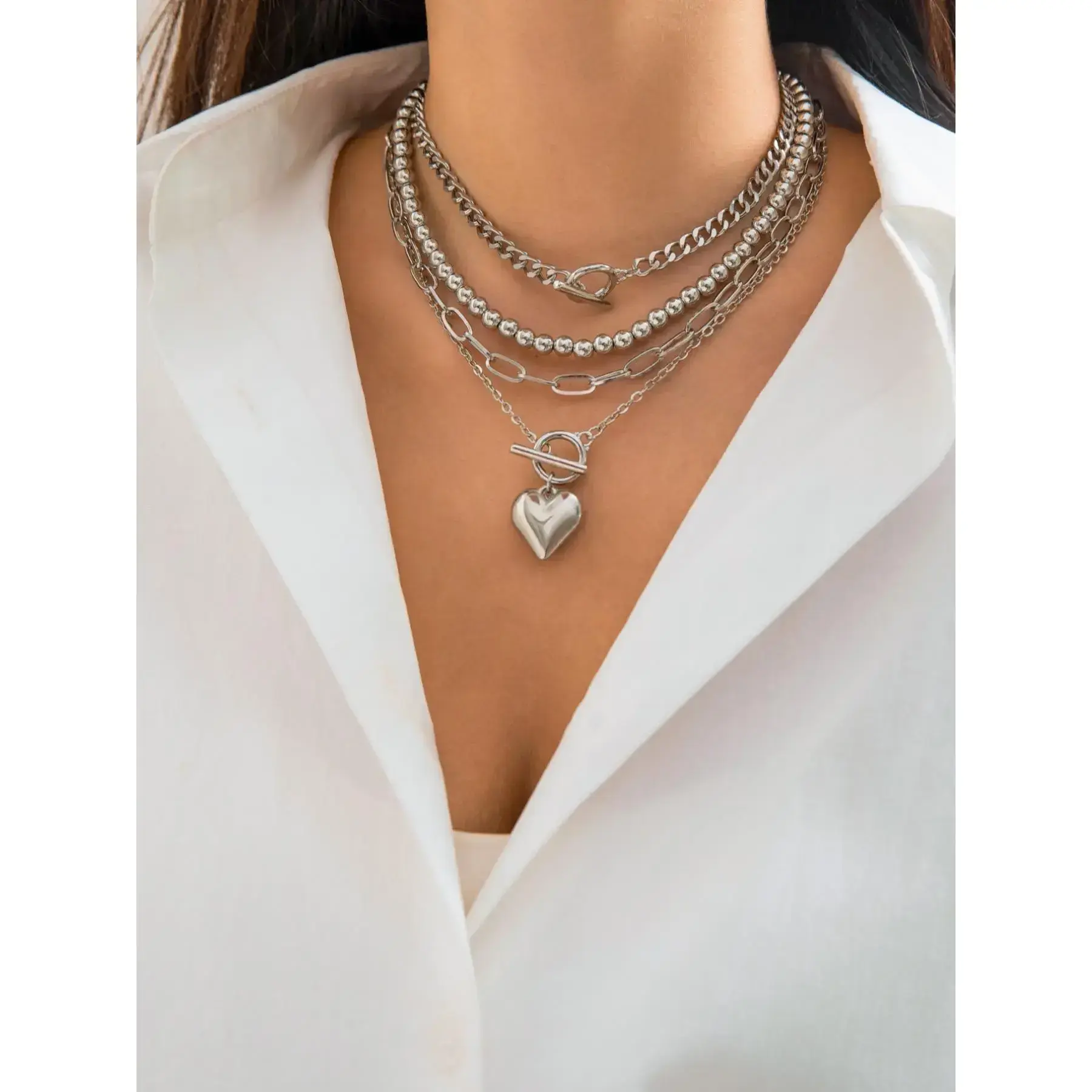 Women's punk style heart-shaped necklace and bead necklace, stackable collarbone chain, multi-layer necklace, fashionable buckle design matching necklace, fashionable full set jewelry as a gift for girlfriends, exquisite jewelry Women's punk style heart-shaped necklace and bead necklace, stackable collarbone chain, multi-layer necklace, fashionable buckle design matching necklace, fashionable full set jewelry as a gift for girlfriends, exquisite jewelry