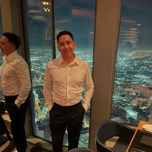 International area shopping