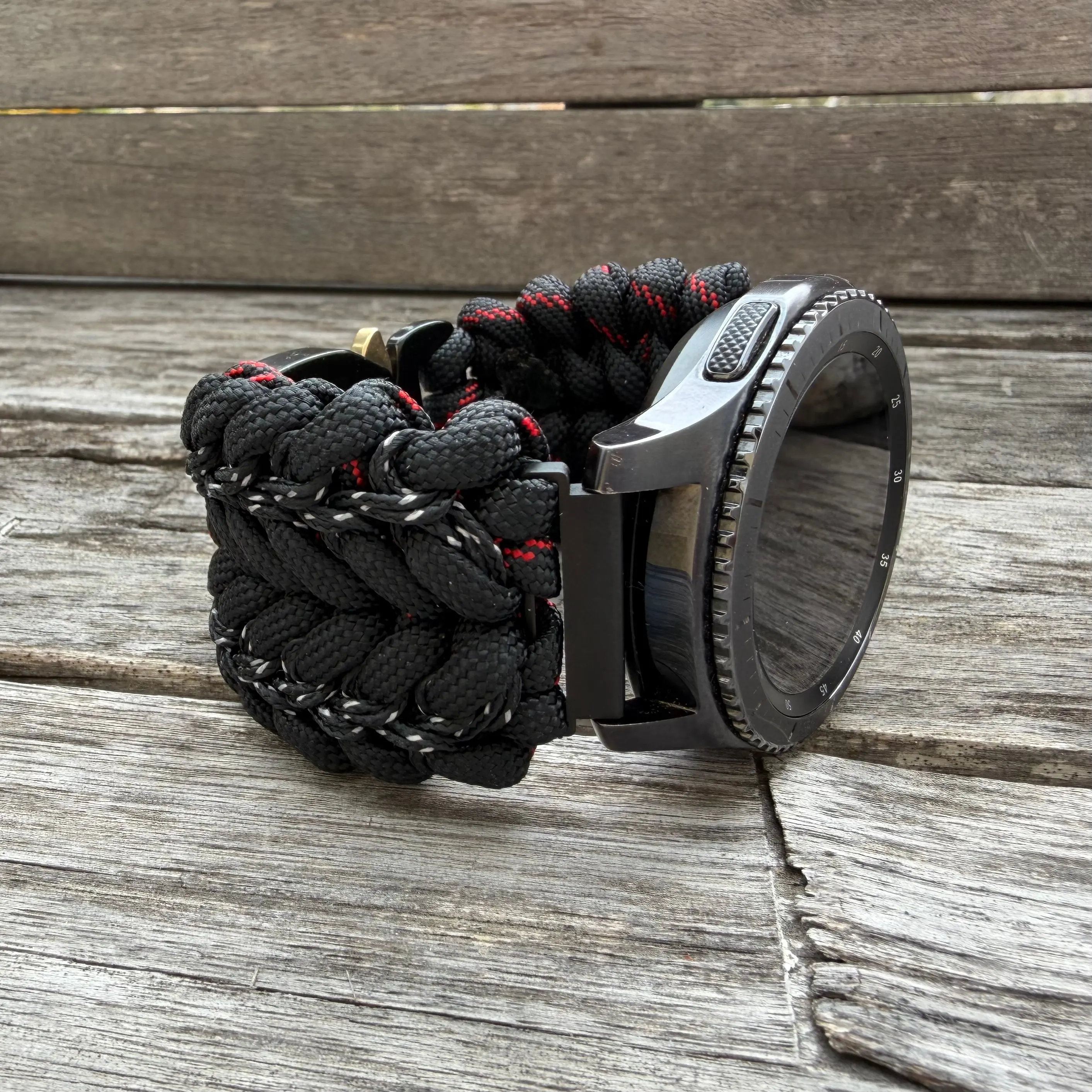 Paracord Watchband compatible with Samsung Galaxy Watch Ultra, Galaxy Watch 8, Galaxy Watch 7, Galaxy Watch 6, Galaxy Watch 5, Galaxy Watch 4, Galaxy Watch 3 (watch not included).